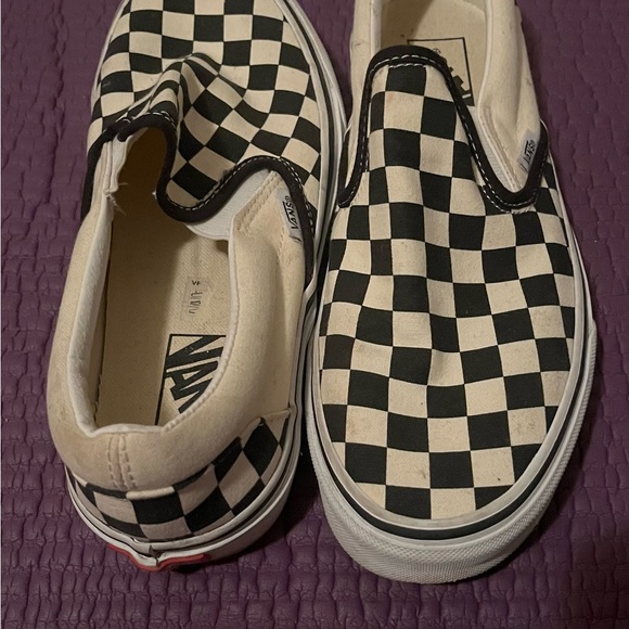 VANS Checkerboard Slip-On Black & Off White Shoes - Picture 2 of 3